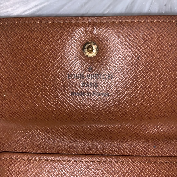 Louis Vuitton Elise Wallet - Picture 6 of 15
